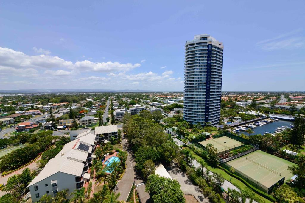 Broadwater Shores Waterfront Apartments Гоулд Коуст Екстериор снимка
