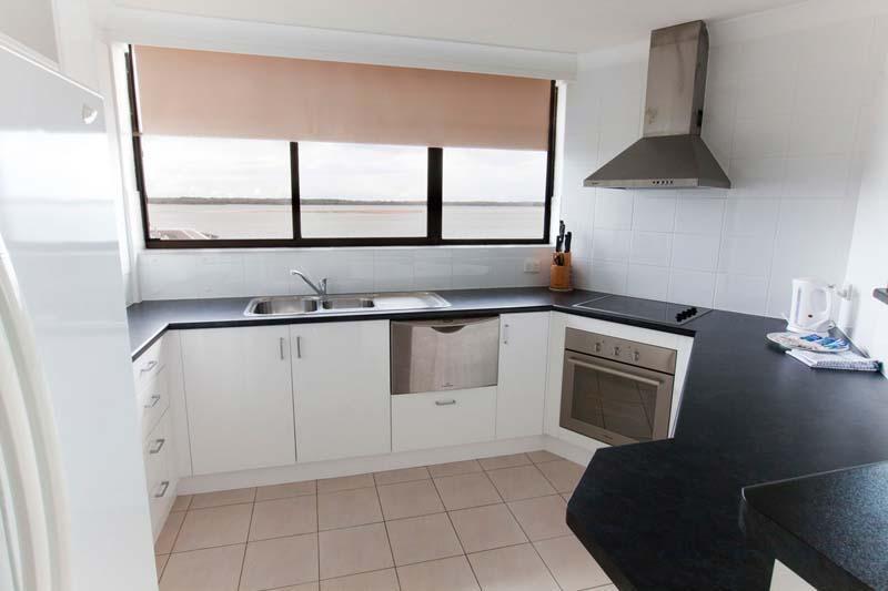 Broadwater Shores Waterfront Apartments Гоулд Коуст Екстериор снимка